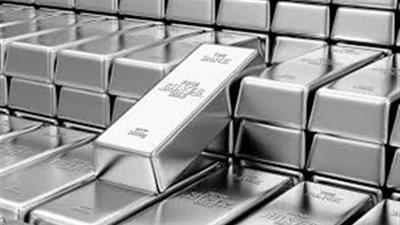 الفضة تسجل أعلى مستوى تاريخي عند 61 دولارًا للأوقية
