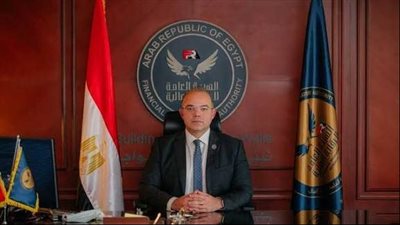 محمد فريد: ندرس تحويل البورصة المصرية إلى شركة مساهمة تمهيدًا لطرح أسهمها
