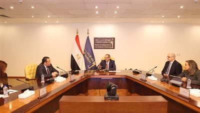 وزارة الاتصالات وأورنچ مصر تُطلقان مبادرة لتعزيز التشخيص الطبي عن بُعد في القرى والمناطق النائية