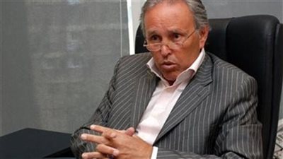  هاني توفيق: خفض الفوائد يضغط على القوة الشرائية ويزيد الركود