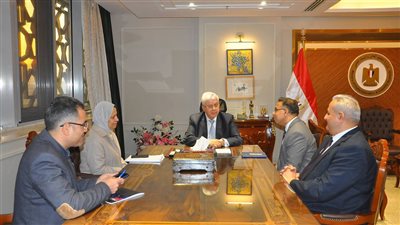 وزير التعليم العالي يبحث مع  رئيس جامعة ولفرهامبتون فرص التعاون العلمي