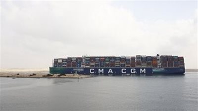 قناة السويس تشهد عبور السفينة العملاقة «CMA CGM SEINE»