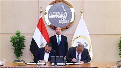 وزير النقل يشهد توقيع بروتوكول تعاون بين «سوبر جيت» و«بوسطة» لتوصيل الشحنات