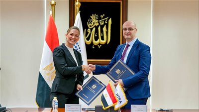 مصر تمنح تراخيص “إنترنت الأشياء” للسيارات لشركة مرسيديس بنز ايجيبت