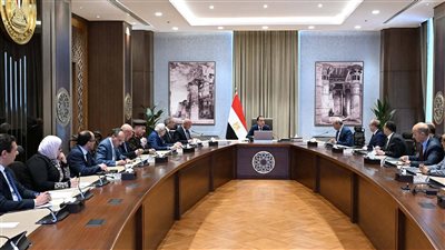 رئيس الوزراء يتابع الموقف التنفيذي لتشغيل مطار العلمين