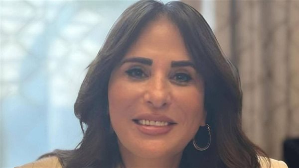 وزيرة الإسكان تتابع سير العمل بعددٍ من الخدمات 