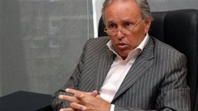 هاني توفيق :مصر بحاجة لقرار جمهوري بتغيير شكل العملة للحد من الفساد والرشوة