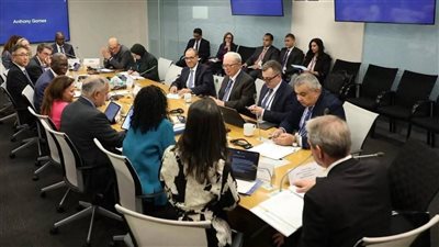 نائب رئيس الوزراء للشئون الاقتصادية يعقد سلسلة اجتماعات مع وفد حكومي رفيع المستوى