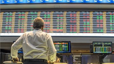 الـ 20 الكبار بالسمسرة يقتنصون 50 مليار جنيه من التداولات بقيادة 