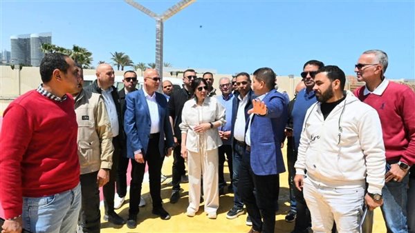 وزيرة الإسكان تتفقد مشروعات مارينا 8 و
