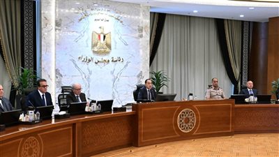 رئيس الوزراء يؤكد دعم الدولة الكامل لتوطين الصناعات وزيادة الاستثمارات