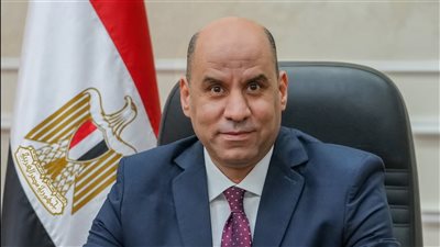 وزير العمل: اليوم ..بدء صرف 355.2 مليون جنيه منحة عيد العمال للعمالة غير المنتظمة