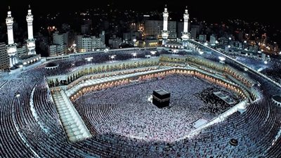 وزارة السياحة تُشدد الرقابة على الحج السياحي وتحذر الشركات المخالفة بإجراءات صارمة