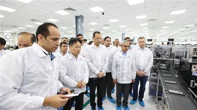  وزير الاتصالات  يتفقد مصنع شركة سامسونج لتصنيع أجهزة الهواتف المحمولة والتابلت