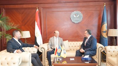 نائب رئيس هيئة الرقابة المالية يستقبل الرئيس الجديد للبورصة المصرية