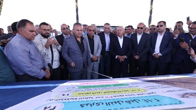 وزير النقل يشهد تشغيل محور الفشن ببني سويف 