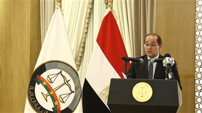 وزير المالية «سك العملة» تسلمت 1218 كيلو جرامًا من الفضة