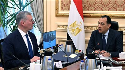رئيس الوزراء يتابع الموقف التنفيذي للمشروعات الخاصة بصناعات خام الفوسفات وجهود التوسع في القيمة المضافة لهذا الخام 