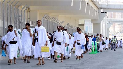 وزير الصحة يعلن رفع درجة الاستعداد الوقائي القصوى بمنافذ الدخول لتأمين عودة الحجاج