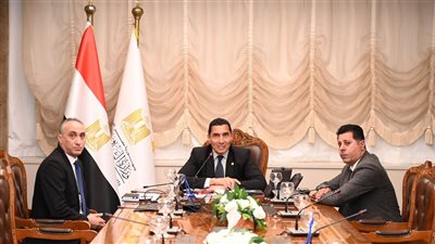 وزير الرياضة يلتقي سامح الدهان لمتابعة ملفات الفروسية واستعدادات المرحلة المقبلة