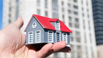 بعد تسهيلات تملك الأجانب.. قطاعا العقارات والبنوك يقودان تدا