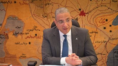 محافظ الجيزة يقرر صرف 10 آلاف جنيه إعانة عاجلة لـ60 أسرة متضررة بعقاري كفر طهرمس بفيصل