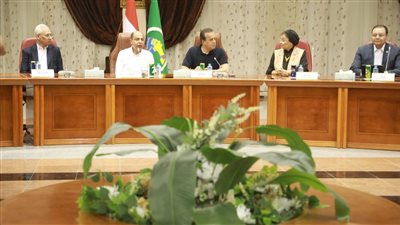 عبد الغفار يتابع جاهزية تطبيق التأمين الصحي الشامل بالمنيا رسمياً