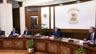 رئيس الوزراء يتابع تدبير الاعتمادات المالية لتوفير احتياجات المنتجات البترولية