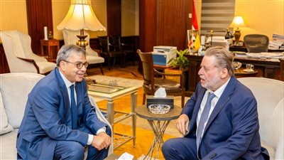 محافظ البنك المركزي المصري يبحث مع نظيره التونسي أوجه التعاون المشترك بين الجانبين
