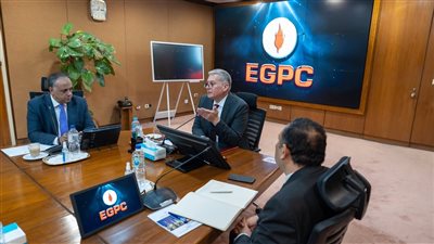 وزير البترول يشيد بزيادة إنتاج الزيت الخام إلى 540 ألف برميل
