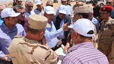 وزيرا النقل والكهرباء يتفقدان مواقع جديدة بسيناء والسويس لإنتاج الكهرباء من الرياح
