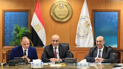 وزير التعليم يتابع امتحانات الثانوية العامة ويشدد على الانضباط الكامل