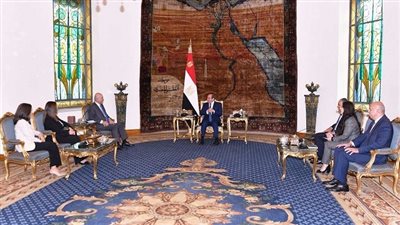  السيسي يستقبل المفوض السامي للأمم المتحدة لشؤون اللاجئين ويبحث تعزيز التعاون المشترك