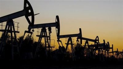 أسعار النفط تهبط بأكثر من 3%.. وخام برنت يتراجع دون 73 دولارًا للبرميل