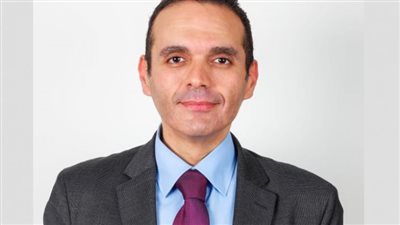 مدحت نافع: لم يتبقَ من مجانية التعليم سوى 