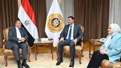 وزير الصناعة ونقيب المهندسين يبحثان توظيف الخبرات الهندسية لدعم التنمية الصناعية وتوطين الصناعة المصرية