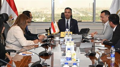 وزير التموين يبحث تمويل مشروع كاري أون لدعم رواد الأعمال وتعزيز الشمول المالي المستدام