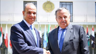 وزير الخارجية يلتقي السيد نبيل فهمي عقب توليه مهام منصبه أميناً عاماً لجامعة الدول العربية
