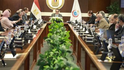 وزير الصحة يترأس الاجتماع الثاني للجنة العليا لرفع مستوى جودة خدمات الرعاية الصحية وسلامة المرضى