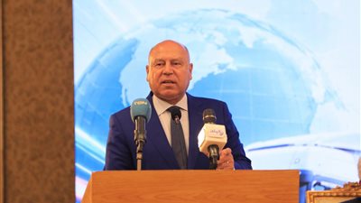 وزير النقل يشهد توقيع اتفاقية الضمان لتفعيل نظام TIR في مصر