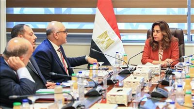 “منال عوض” تتابع تحسين منظومة النظافة بمحافظة الإسكندرية