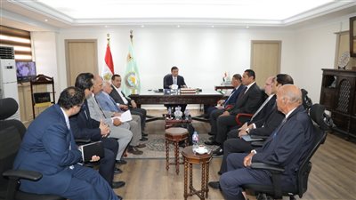 وزير الزراعة يبحث توطين تقاوي البطاطس ودعم صغار المزارعين