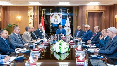 “جمبلاظ”  يتابع تطوير شركات إنتاج الذخائر