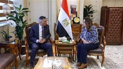 “منال عوض”  تتابع تنفيذ المشروعات التنموية والخدمية والبيئية بجنوب سيناء مع المحافظ