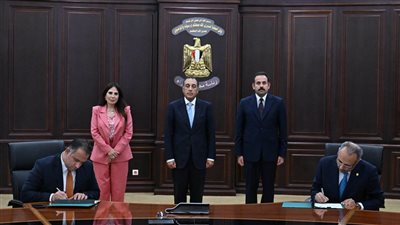 رئيس الوزراء يشهد توقيع اتفاقية تأسيس شركة 