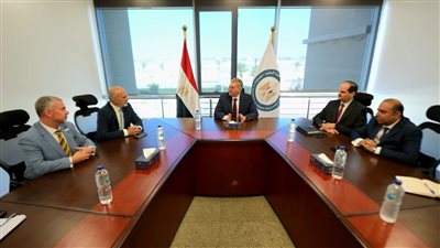 وزير البترول يبحث مع إكسون موبيل تنفيذ ربط اكتشافات قبرص بالبنية التحتية المصرية للغاز