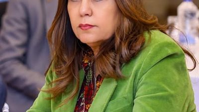 “منال عوض”  تتابع جهود الرصد وإزالة المخالفات في 5 محافظات