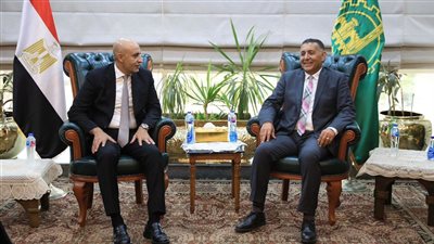 محافظ القليوبية يستقبل وزير التعليم تمهيدًا لافتتاح ثلاث مدارس جديدة بالمحافظة احتفالًا بعيدها القومي