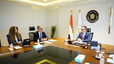 التخطيط والتمويل الدولية تبحثان توسيع مشاركة القطاع الخاص بالطاقة والمياه والبنية التحتية