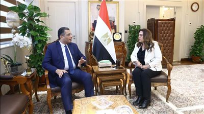 وزيرة التنمية المحلية تتابع مشروعات البحر الأحمر ومنظومة المخلفات والخطة الاستثمارية بالمحافظة